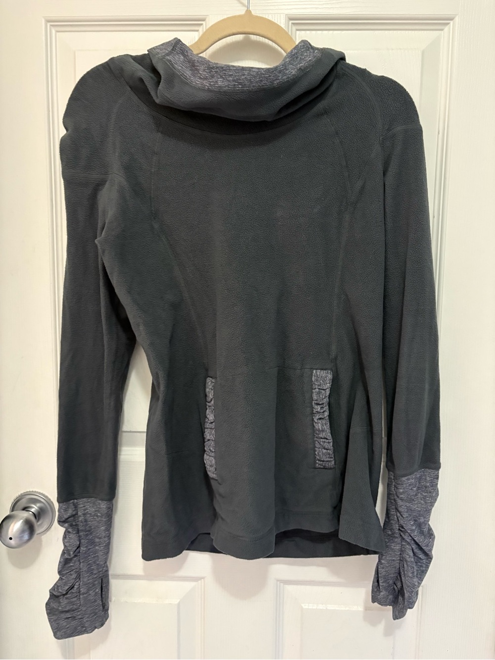 Lululemon apres run pullover fleece